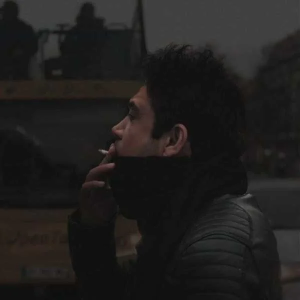 دانلود آهنگ تو هم از روی من رد شو ولی این سایه سنگینه