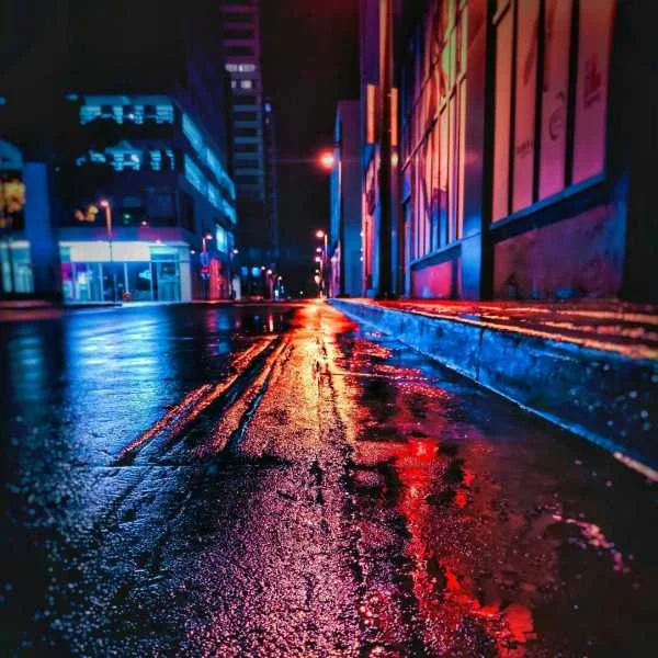 دانلود آهنگ شیشه می در شب یلدا شکست